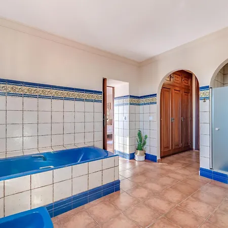 Classic 5 Bdrm Andalucian Villa W Pool & Sea View Marbella Exterior photo
