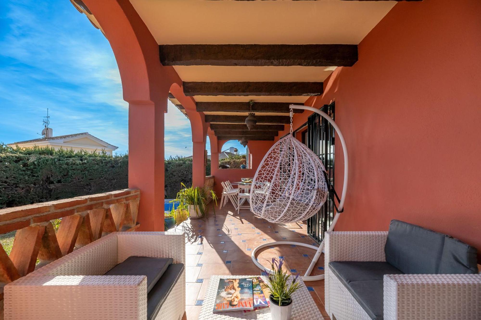 Apartment Classic 5 Bdrm Andalucian W Pool & Sea View