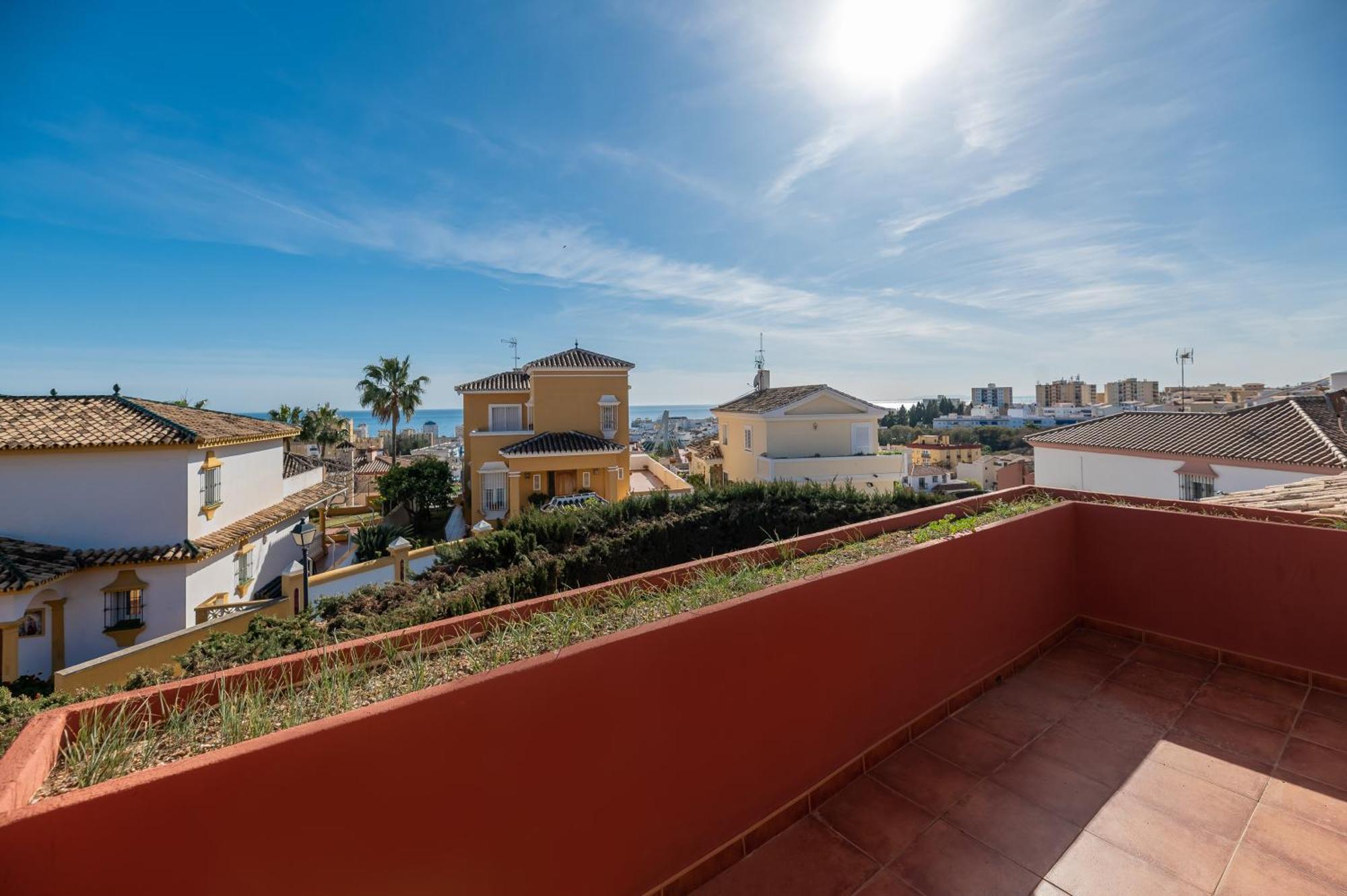 Apartament Classic 5 Bdrm Andalucian W Pool & Sea View Marbella